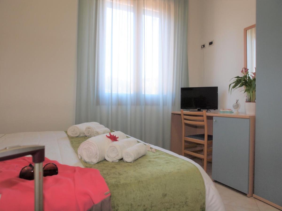 Locanda Lighea Rooms 산비토로카포 외부 사진