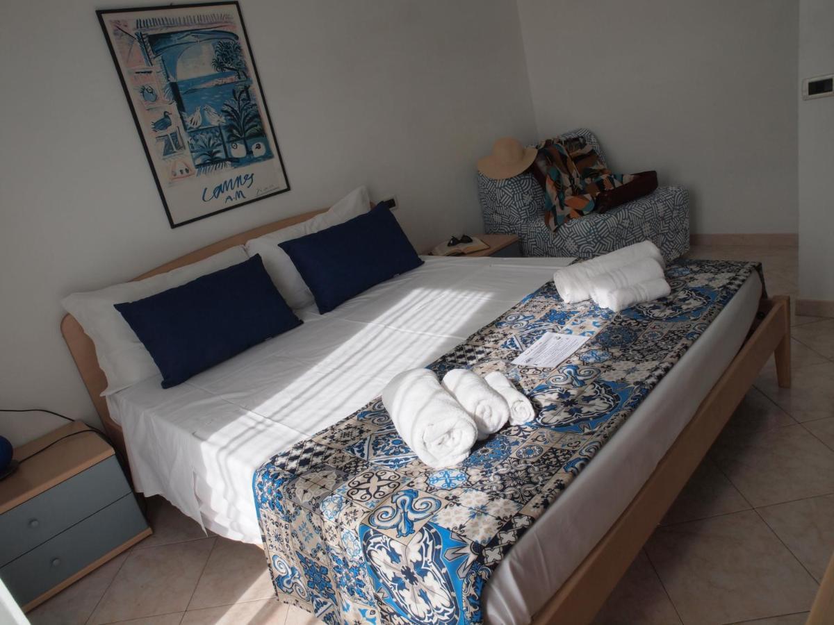 Locanda Lighea Rooms 산비토로카포 외부 사진