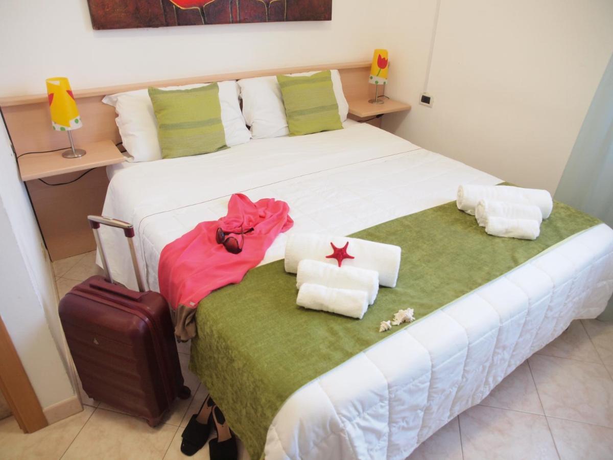 Locanda Lighea Rooms 산비토로카포 외부 사진